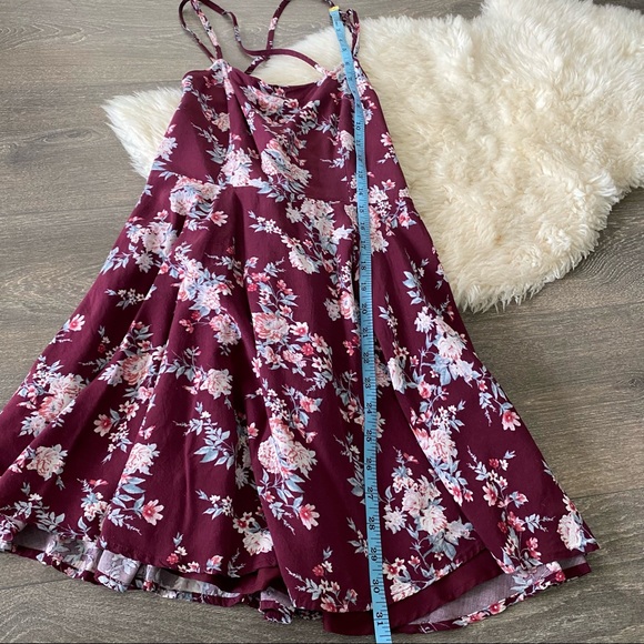 Floral cross-back dress - Picture 8 of 8